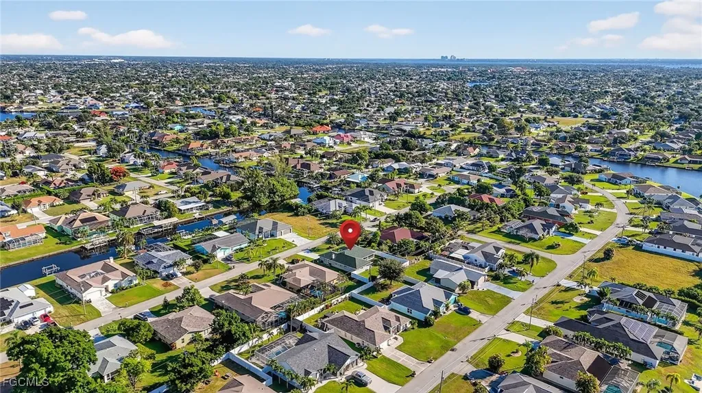 418 SE 31st Street Cape Coral FL 33904