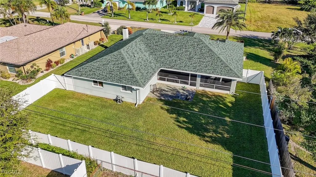 418 SE 31st Street Cape Coral FL 33904