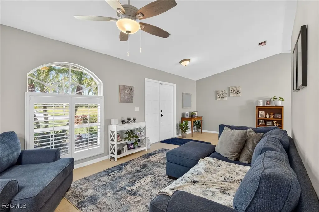 418 SE 31st Street Cape Coral FL 33904