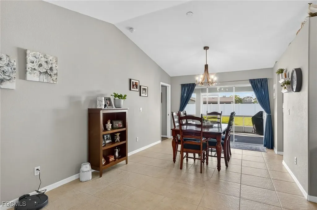 418 SE 31st Street Cape Coral FL 33904