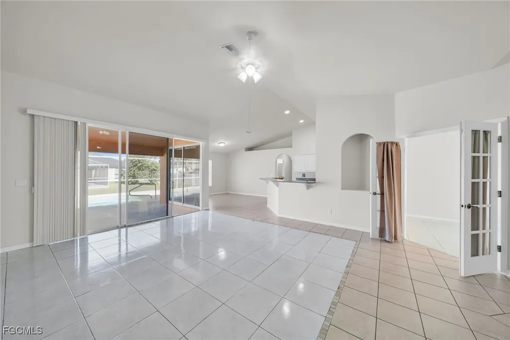 1205 SW 14th Terrace Cape Coral FL 33991