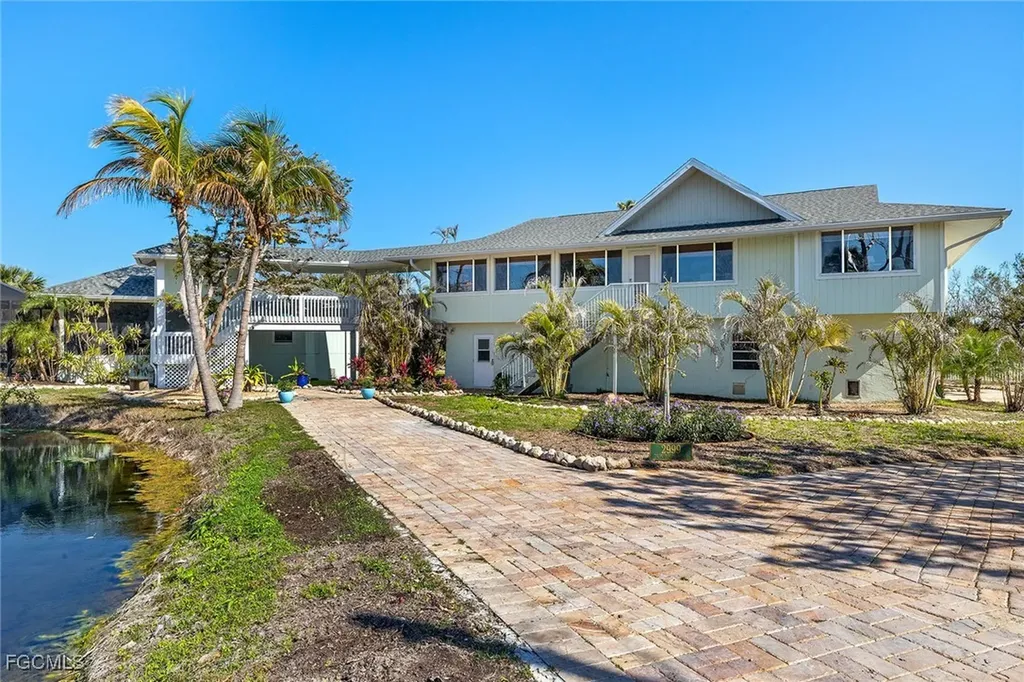 2999 Twin Ponds Drive Sanibel FL 33957