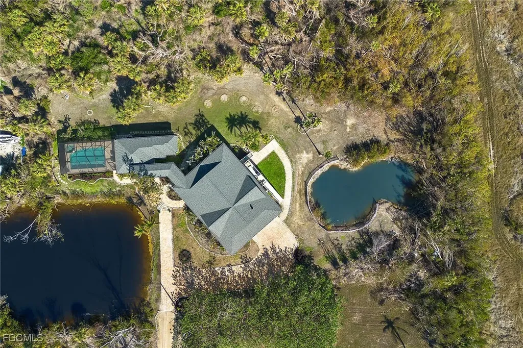 2999 Twin Ponds Drive Sanibel FL 33957