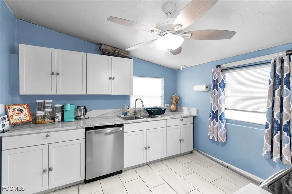 16200 Cathy Court Fort Myers FL 33908