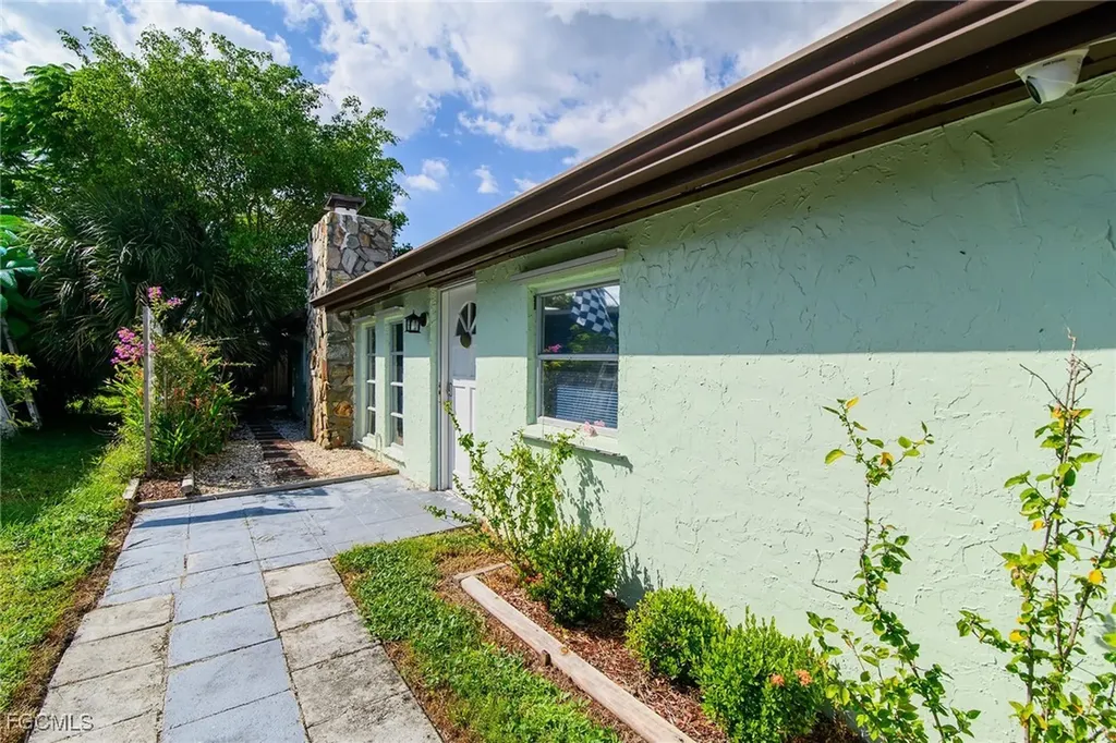 16200 Cathy Court Fort Myers FL 33908