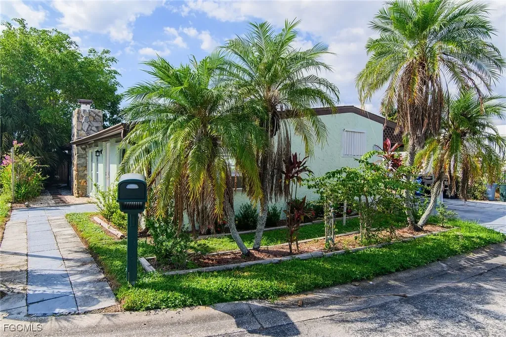 16200 Cathy Court Fort Myers FL 33908