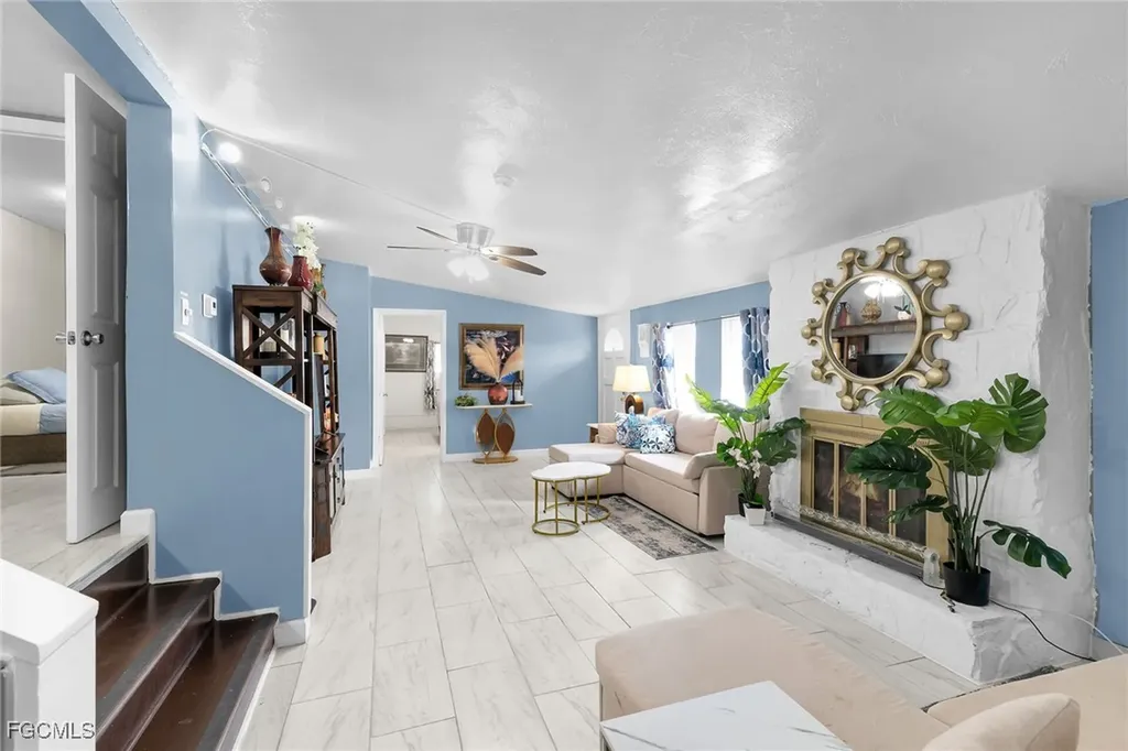 16200 Cathy Court Fort Myers FL 33908