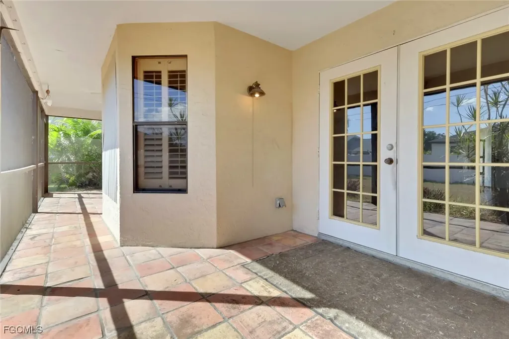 2102 SW 49th Street Cape Coral FL 33914