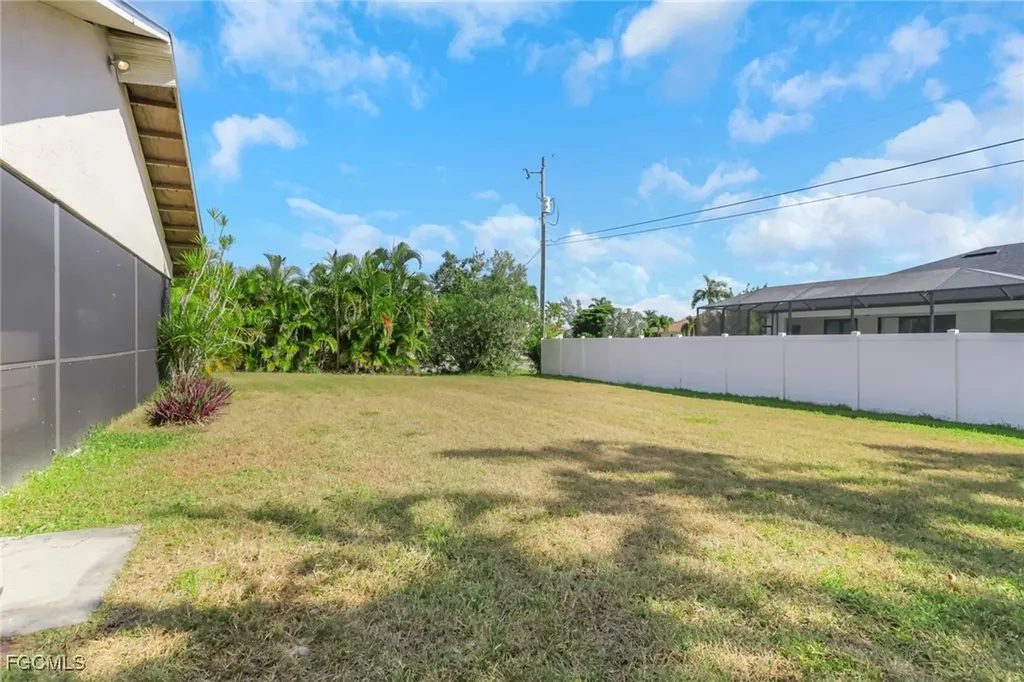 2102 SW 49th Street Cape Coral FL 33914