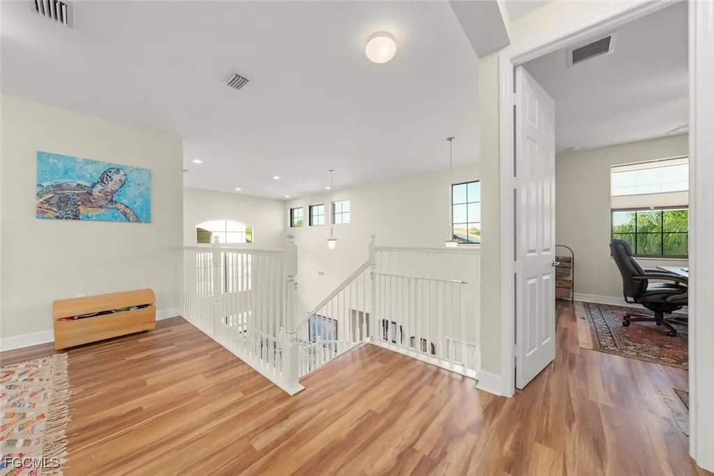 3179 Pacific Drive Naples FL 34119
