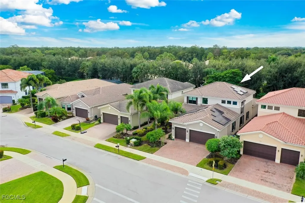 3179 Pacific Drive Naples FL 34119