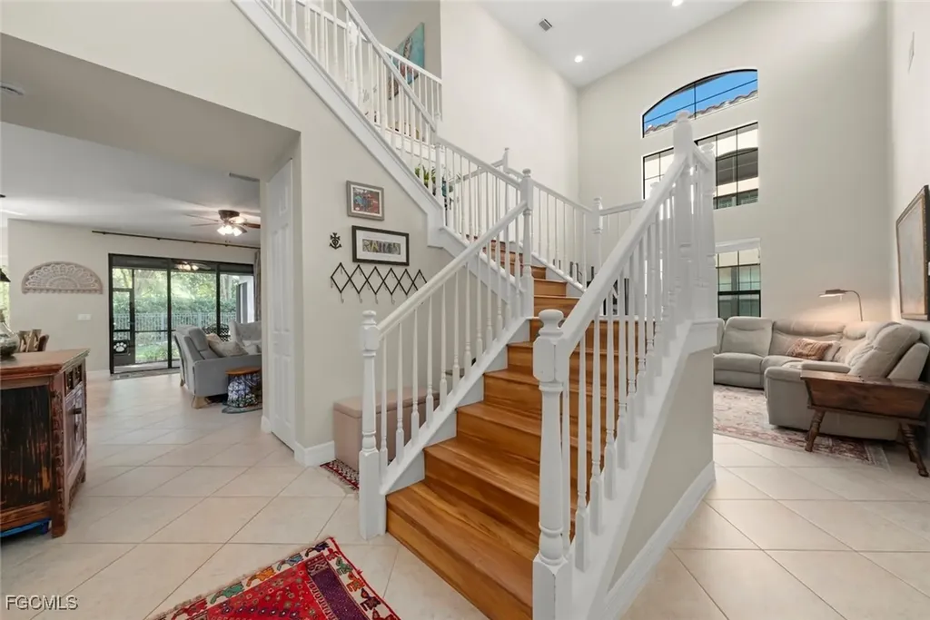 3179 Pacific Drive Naples FL 34119