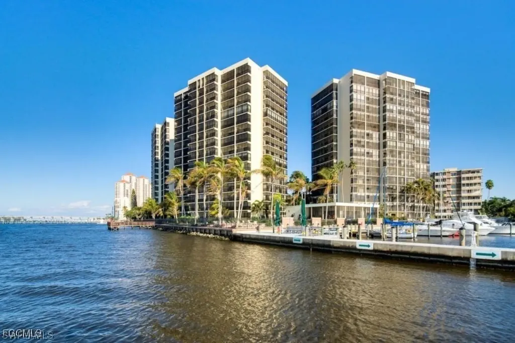 1900 Virginia Avenue Fort Myers FL 33901