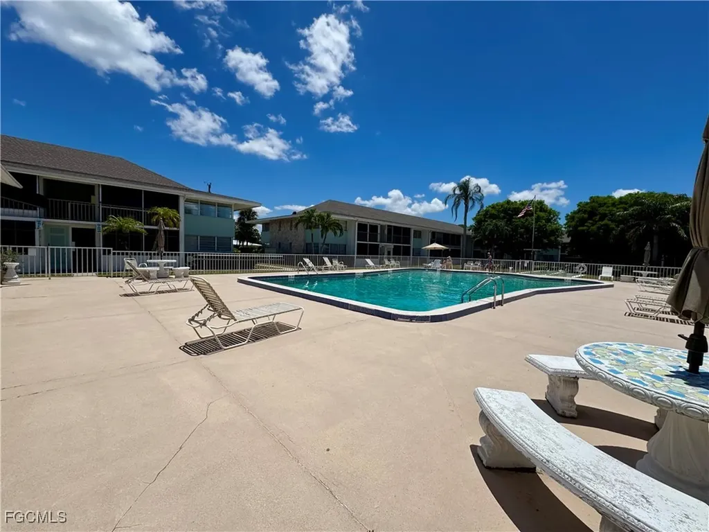 4213 Palm Tree Boulevard Cape Coral FL 33904