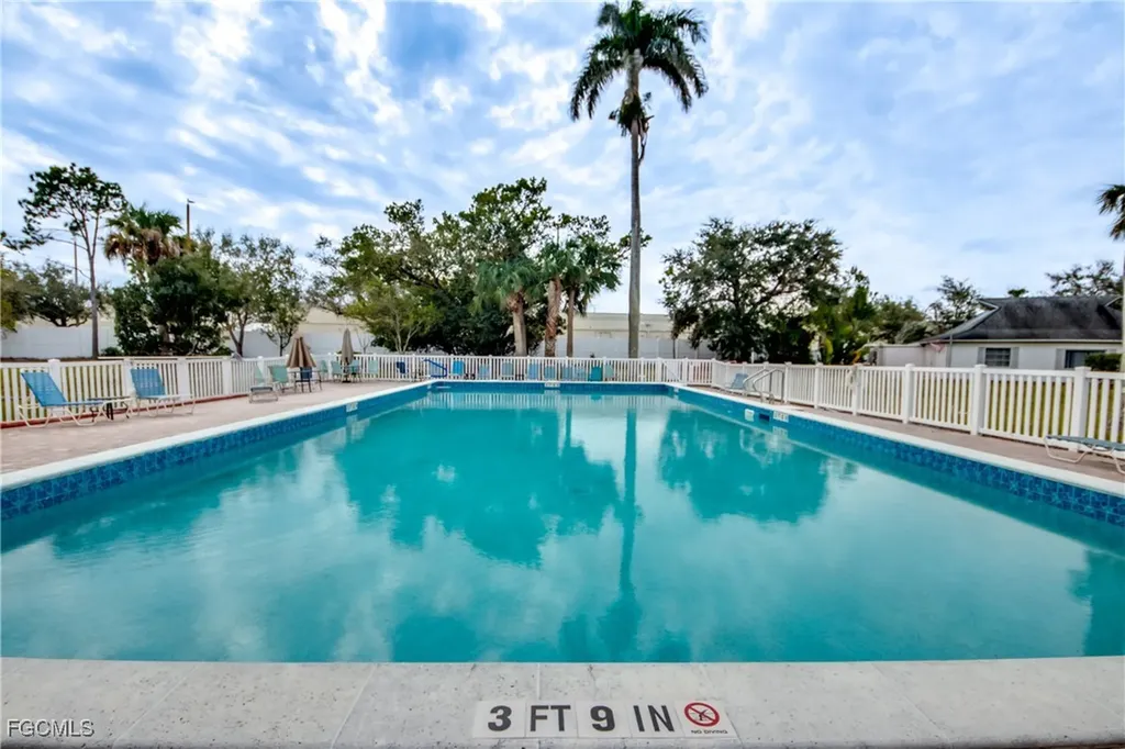 1003 Tropic Terrace North Fort Myers FL 33903
