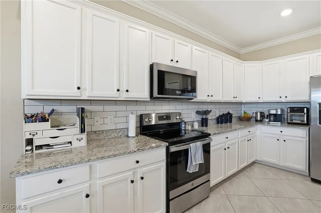 2169 Clementine Street Naples FL 34120