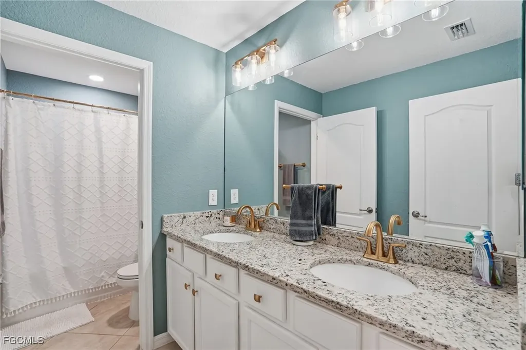 2169 Clementine Street Naples FL 34120