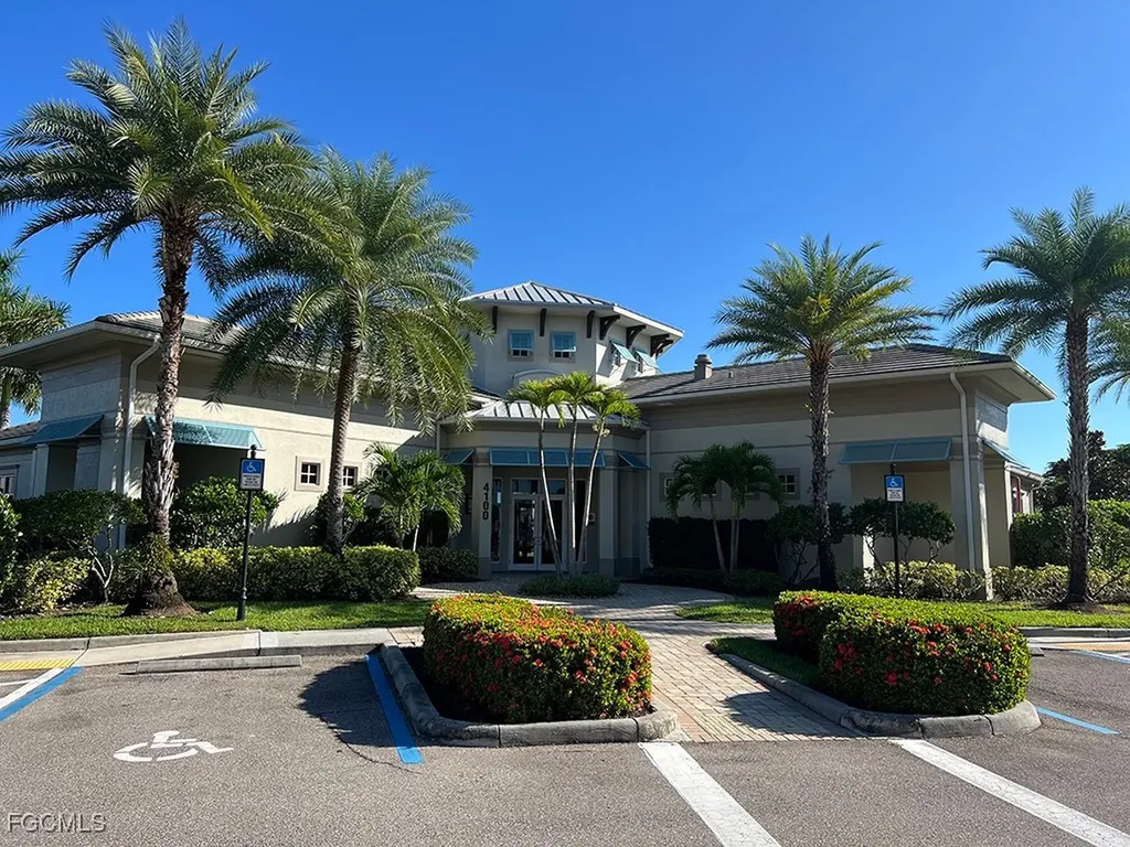 3193 Birchin Lane Fort Myers FL 33916