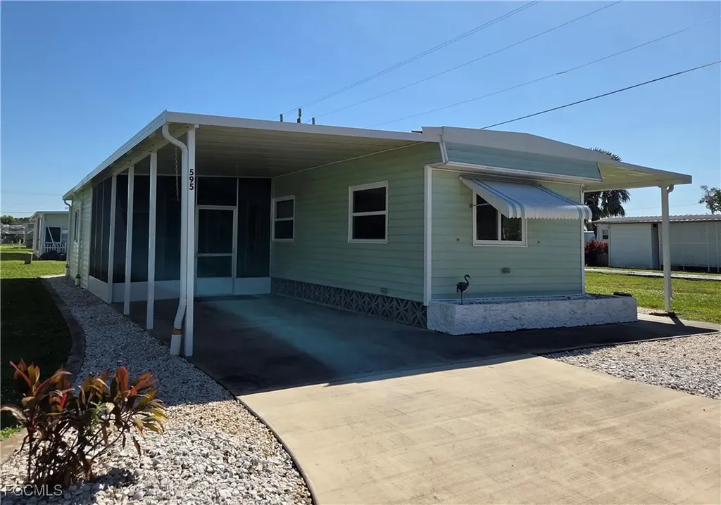 595 Daisy Drive North Fort Myers FL 33917