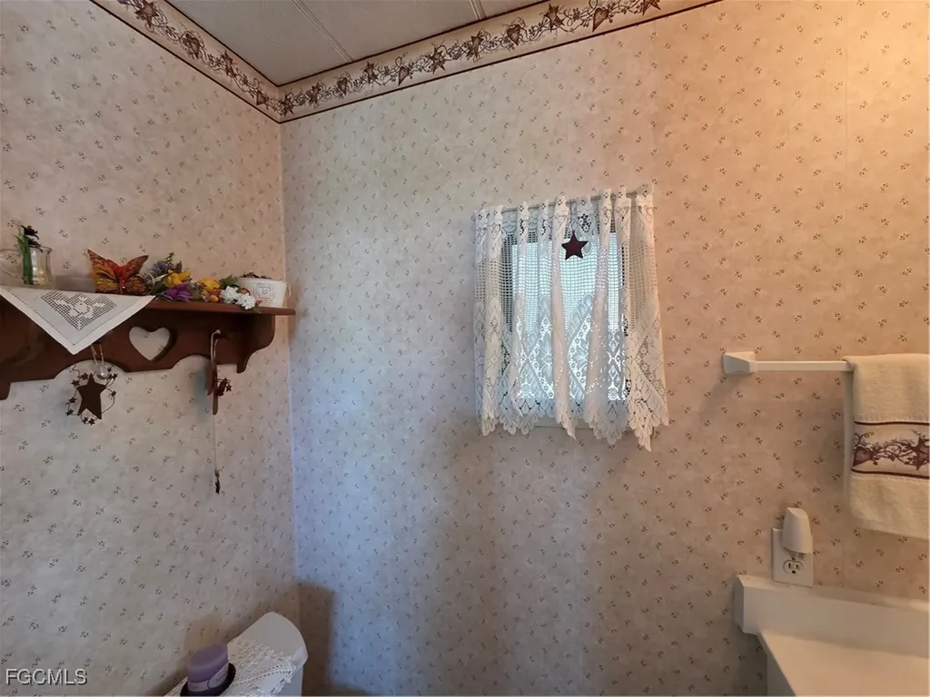 595 Daisy Drive North Fort Myers FL 33917