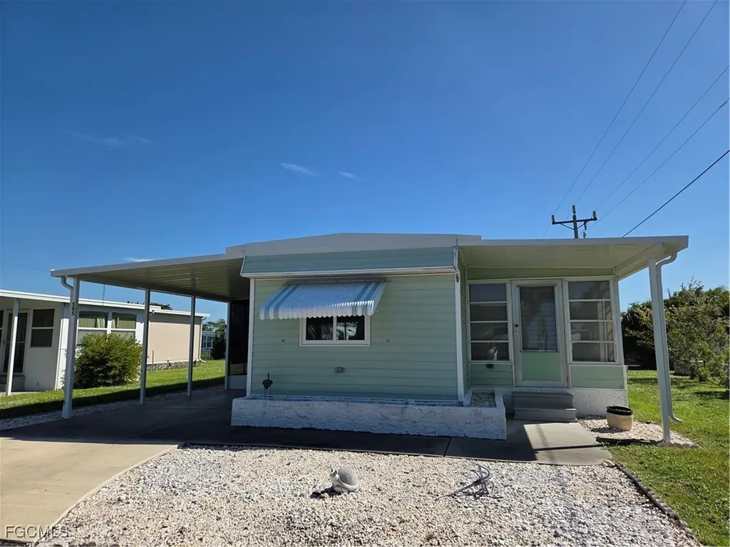 595 Daisy Drive North Fort Myers FL 33917