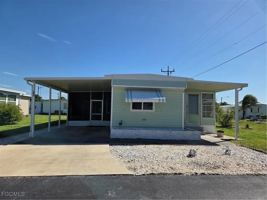 595 Daisy Drive North Fort Myers FL 33917
