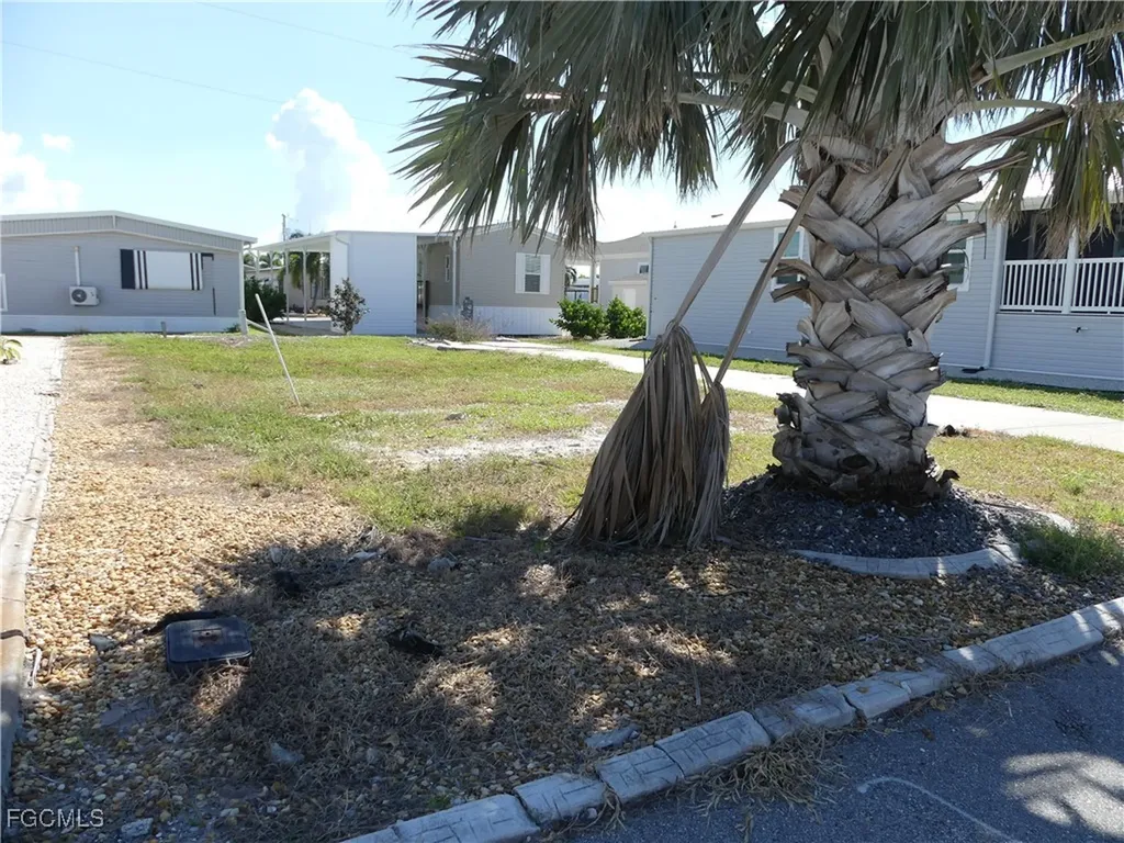 4915 Gulfgate Lane St. James City FL 33956
