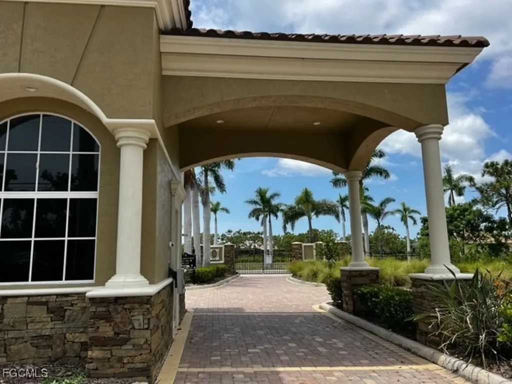 12528 Canoe Trail Bokeelia FL 33922