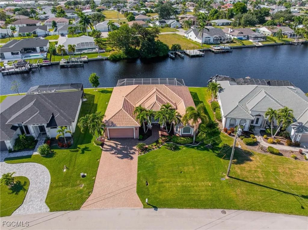 2202 SE 19th Place Cape Coral FL 33990