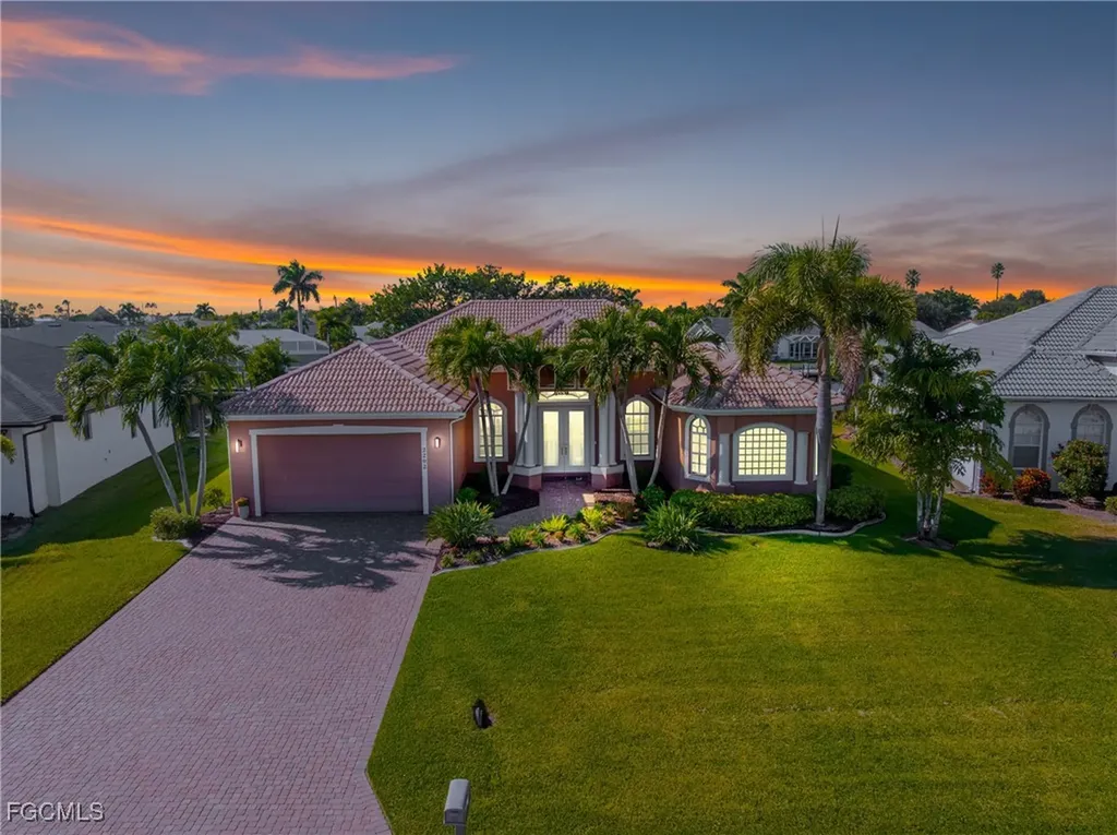 2202 SE 19th Place Cape Coral FL 33990
