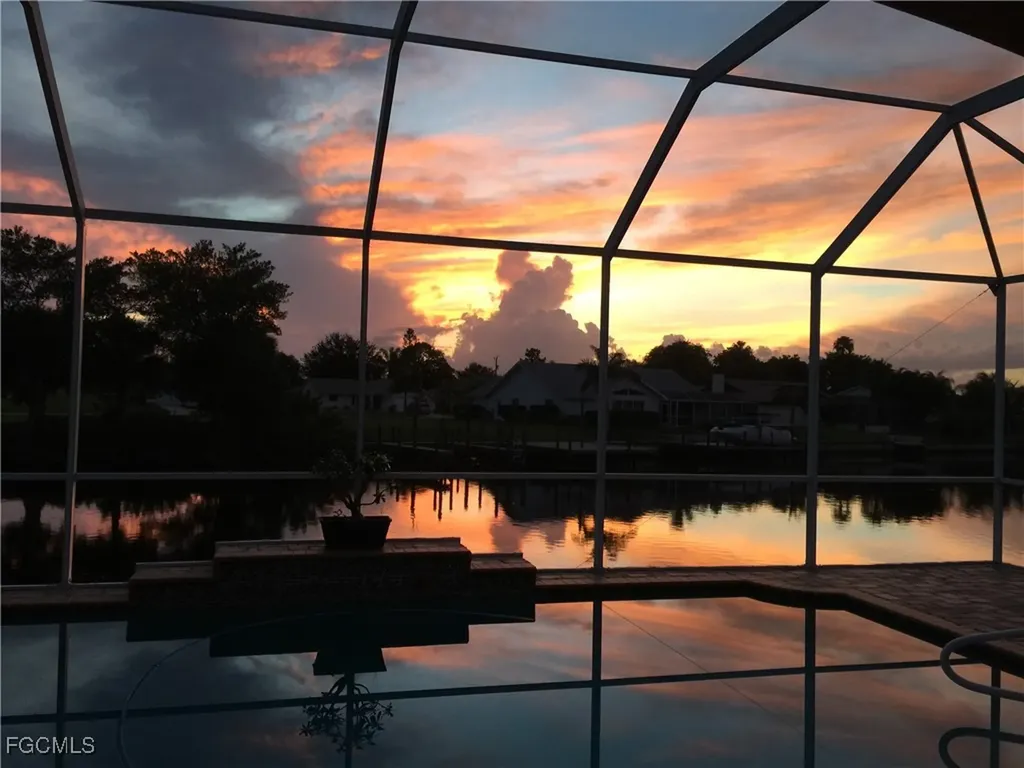 2202 SE 19th Place Cape Coral FL 33990