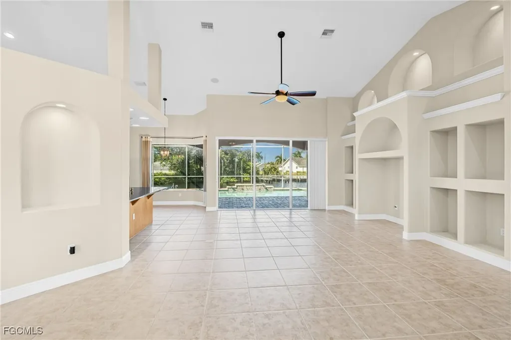 2202 SE 19th Place Cape Coral FL 33990