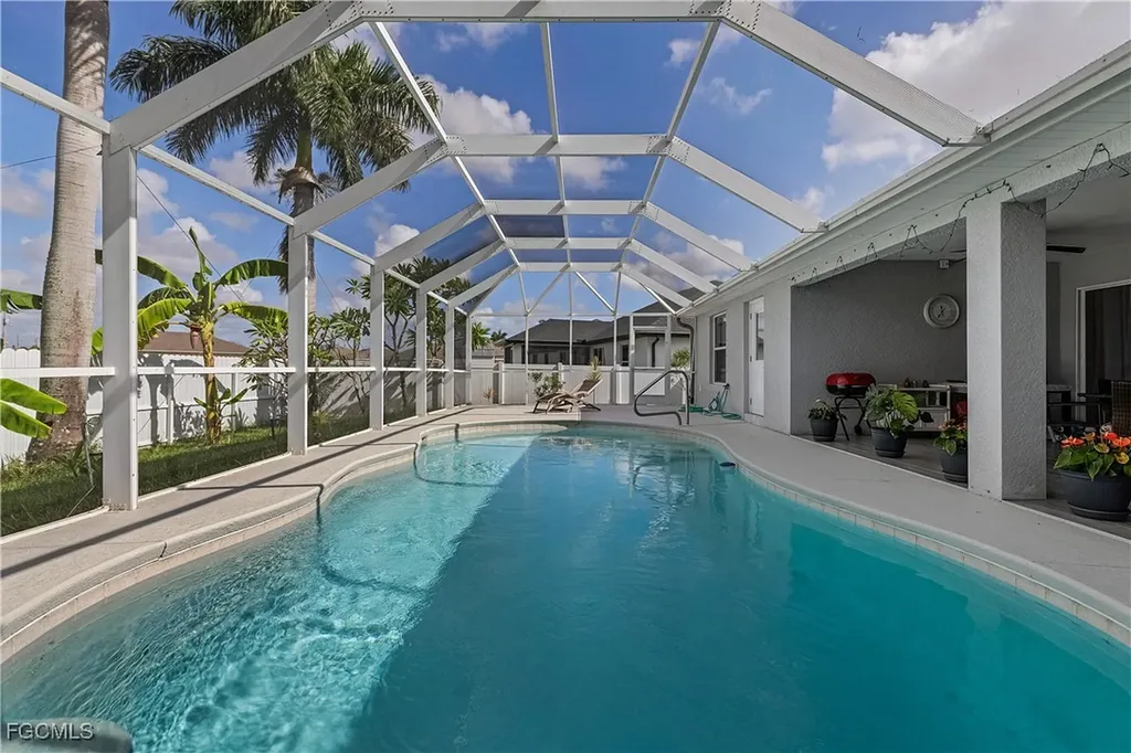 344 SW 24th Place Cape Coral FL 33991