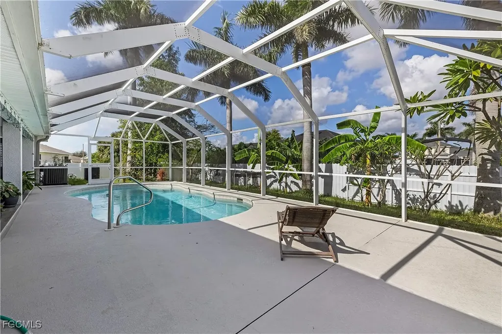 344 SW 24th Place Cape Coral FL 33991