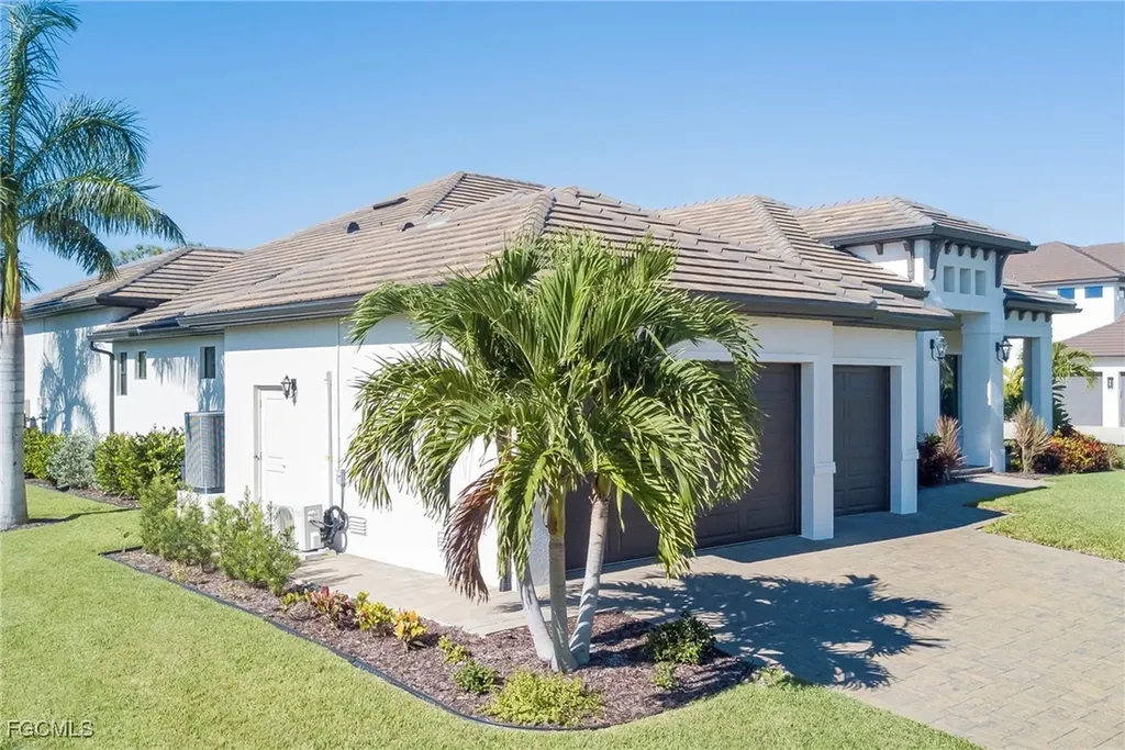 11687 Royal Tee Circle Cape Coral FL 33991