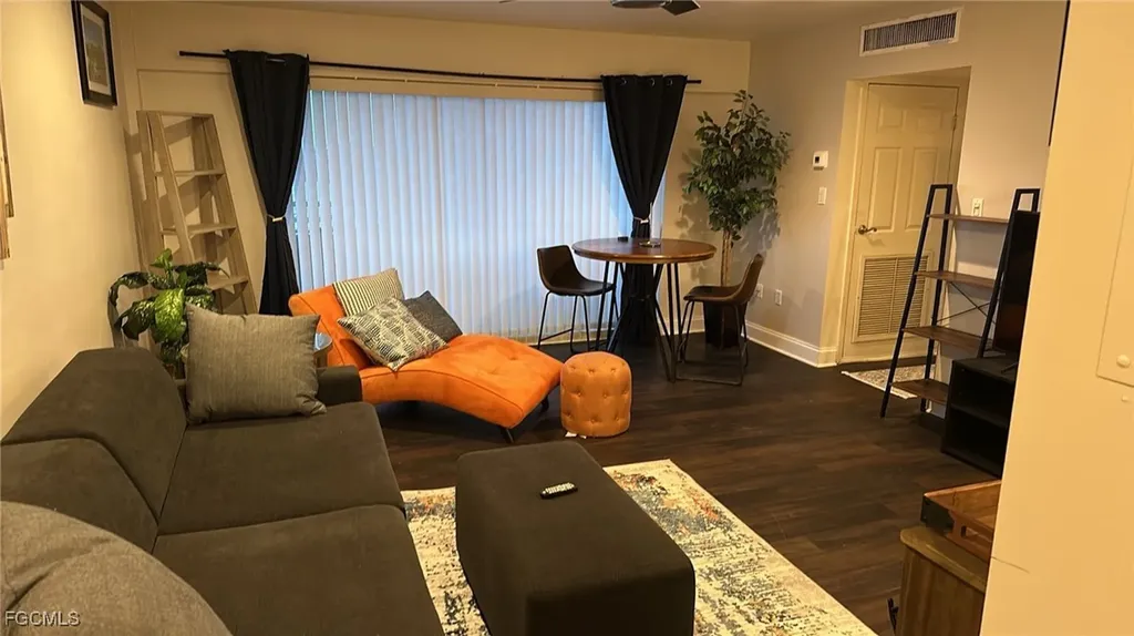 2350 W 1st Street Fort Myers FL 33901