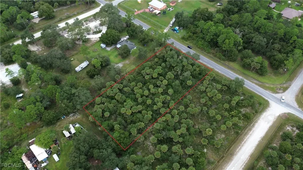 184 Hunting Club Avenue Clewiston FL 33440