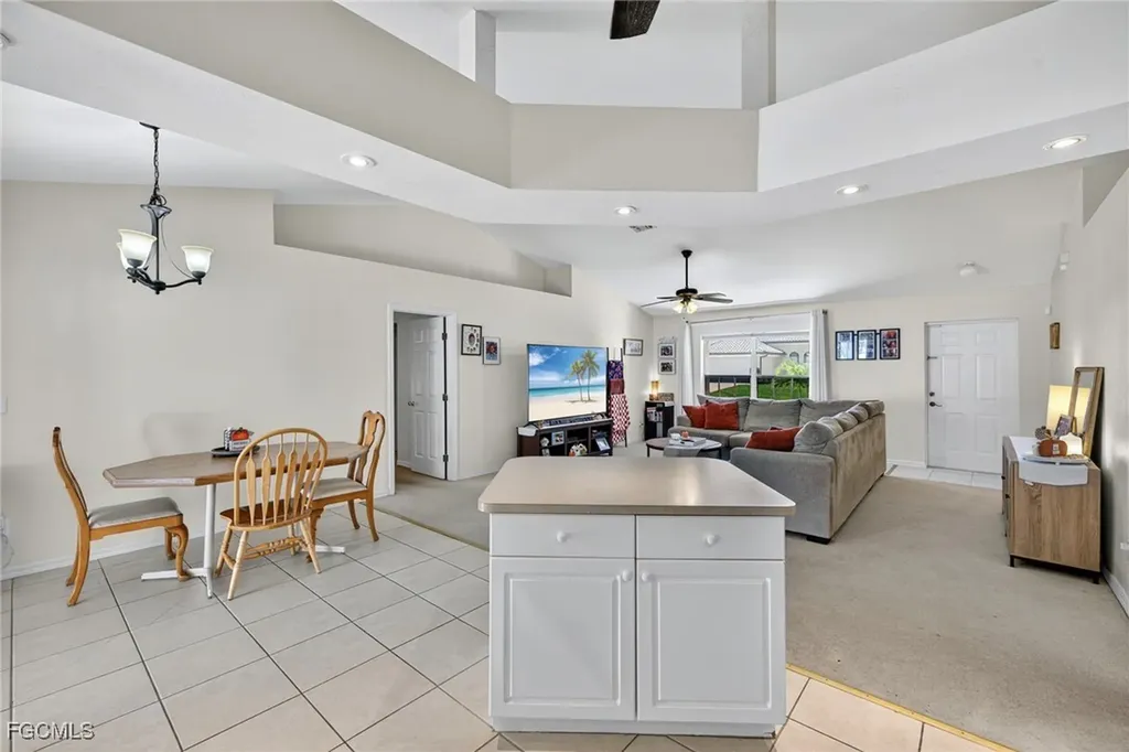1633 NW 37th Place Cape Coral FL 33993