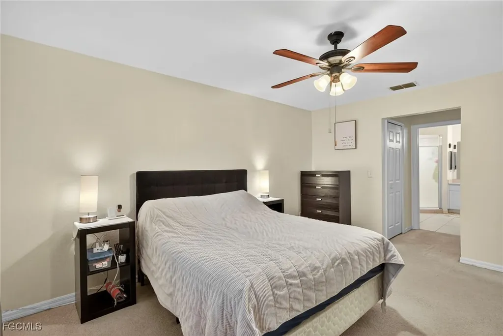 1633 NW 37th Place Cape Coral FL 33993
