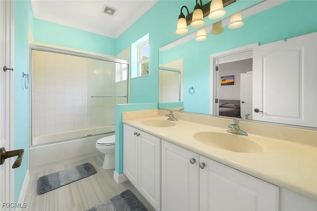 10253 S Silver Palm Drive Estero FL 33928