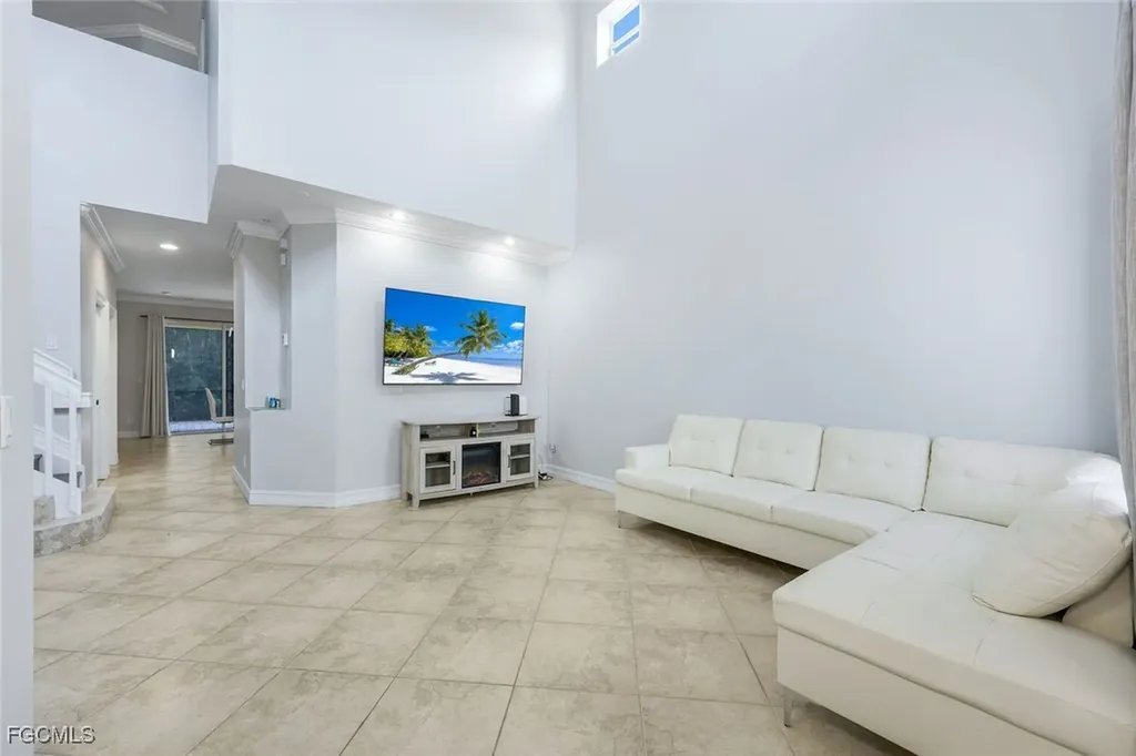 10253 S Silver Palm Drive Estero FL 33928