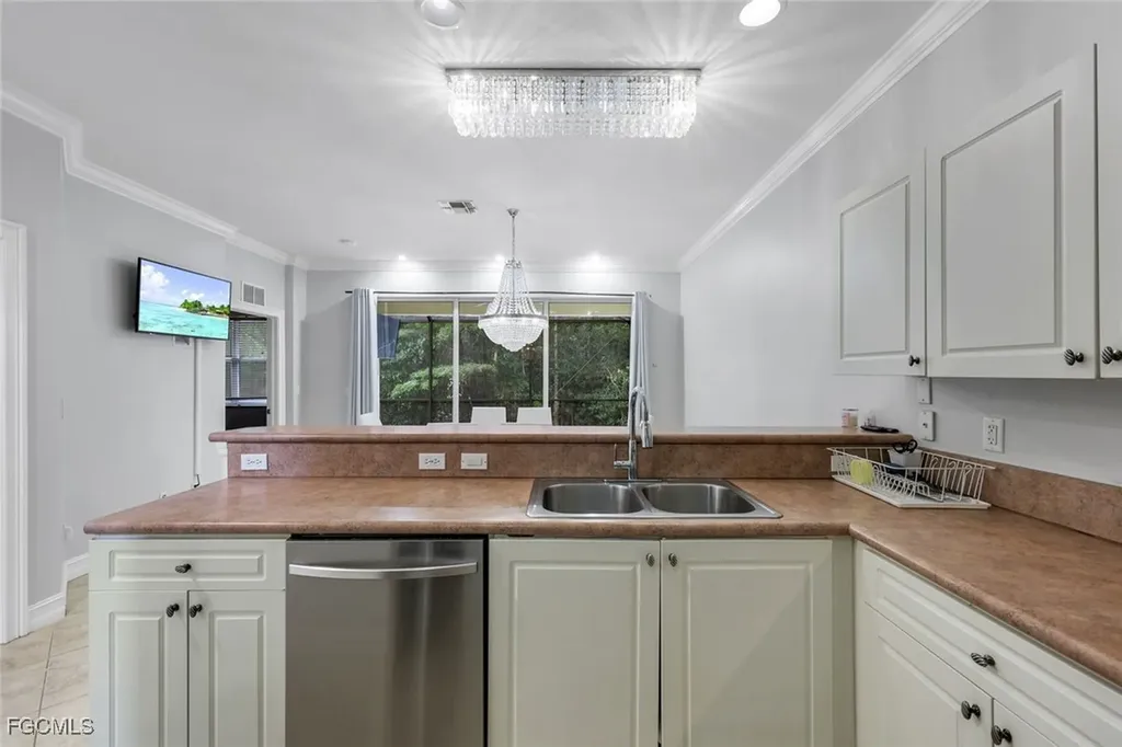 10253 S Silver Palm Drive Estero FL 33928