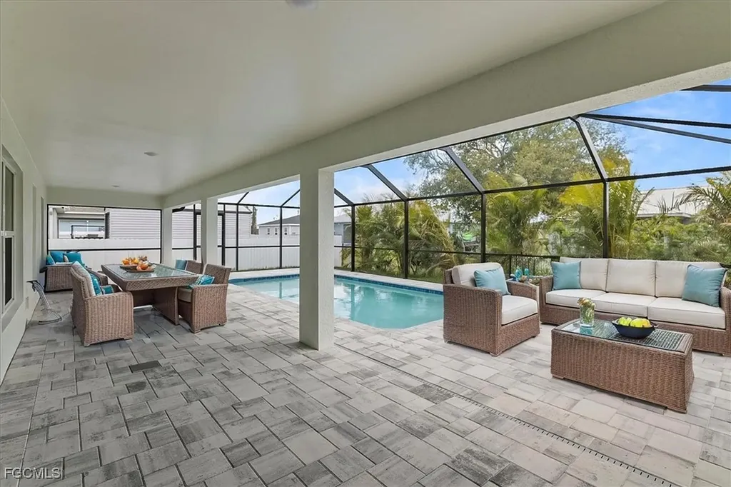 2423 NW 20th Place Cape Coral FL 33993