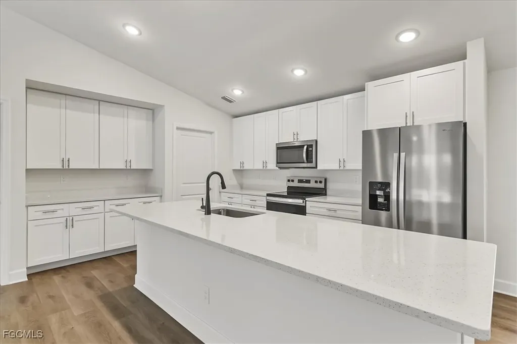 2423 NW 20th Place Cape Coral FL 33993