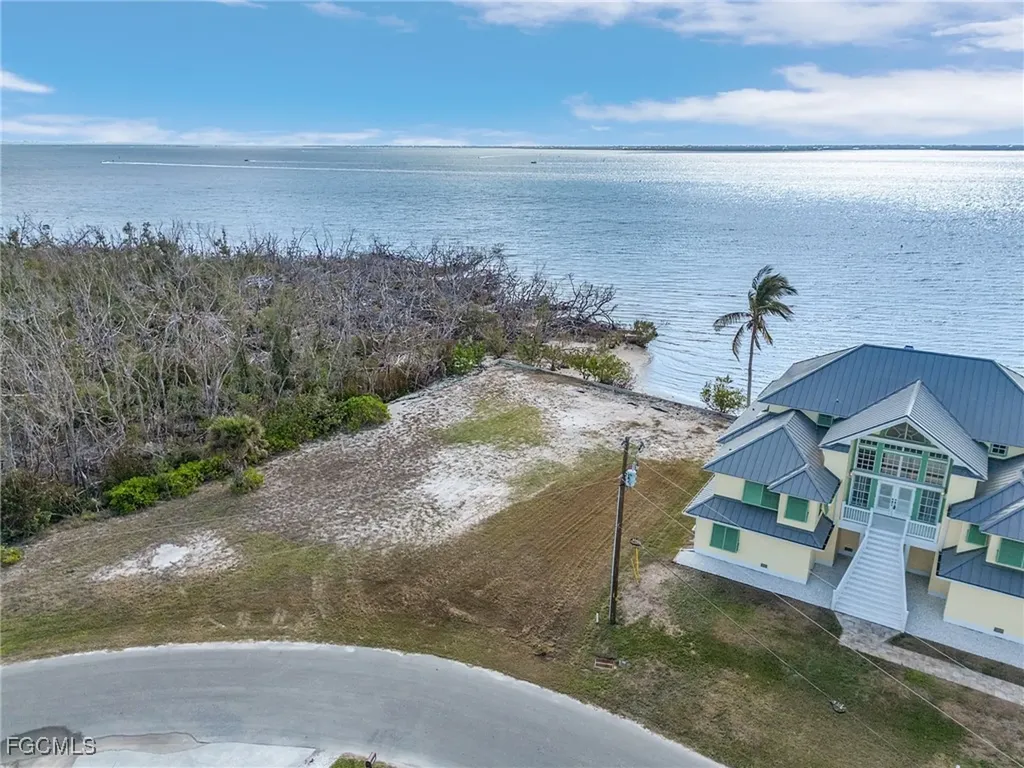 2288 Macadamia Lane St. James City FL 33956