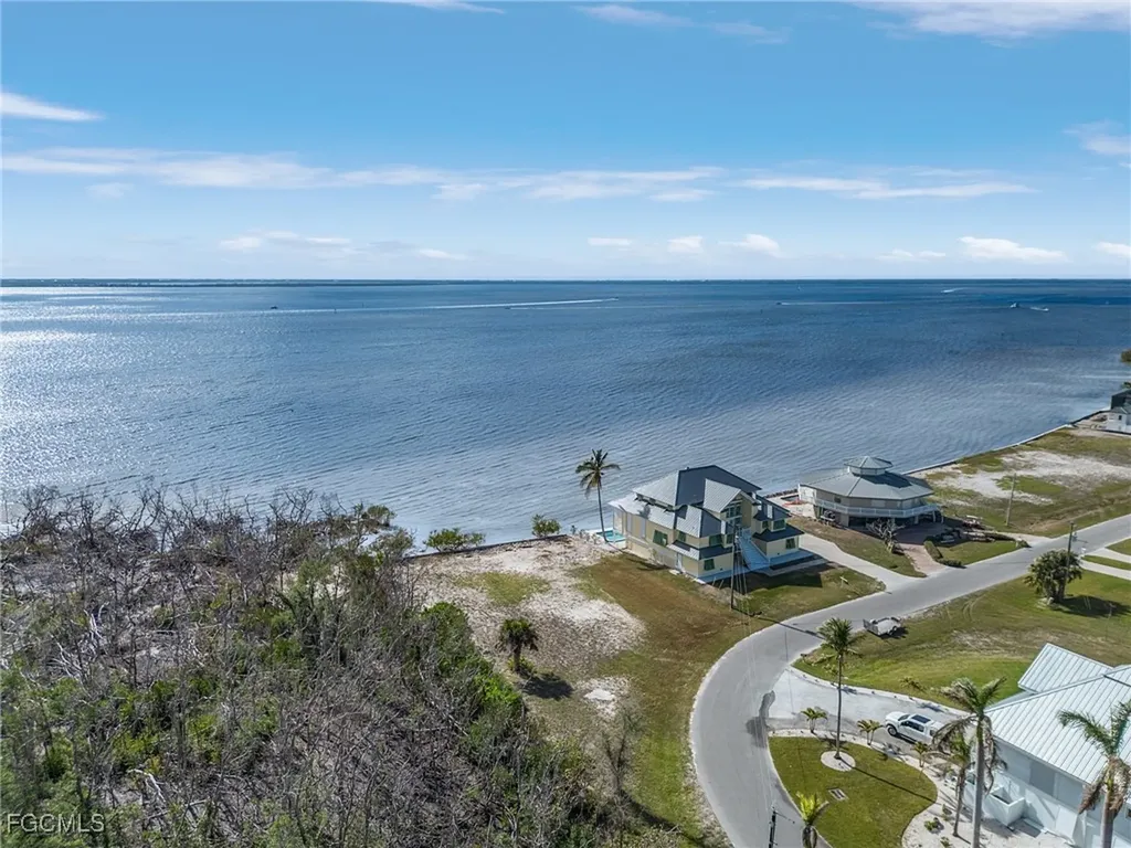 2288 Macadamia Lane St. James City FL 33956