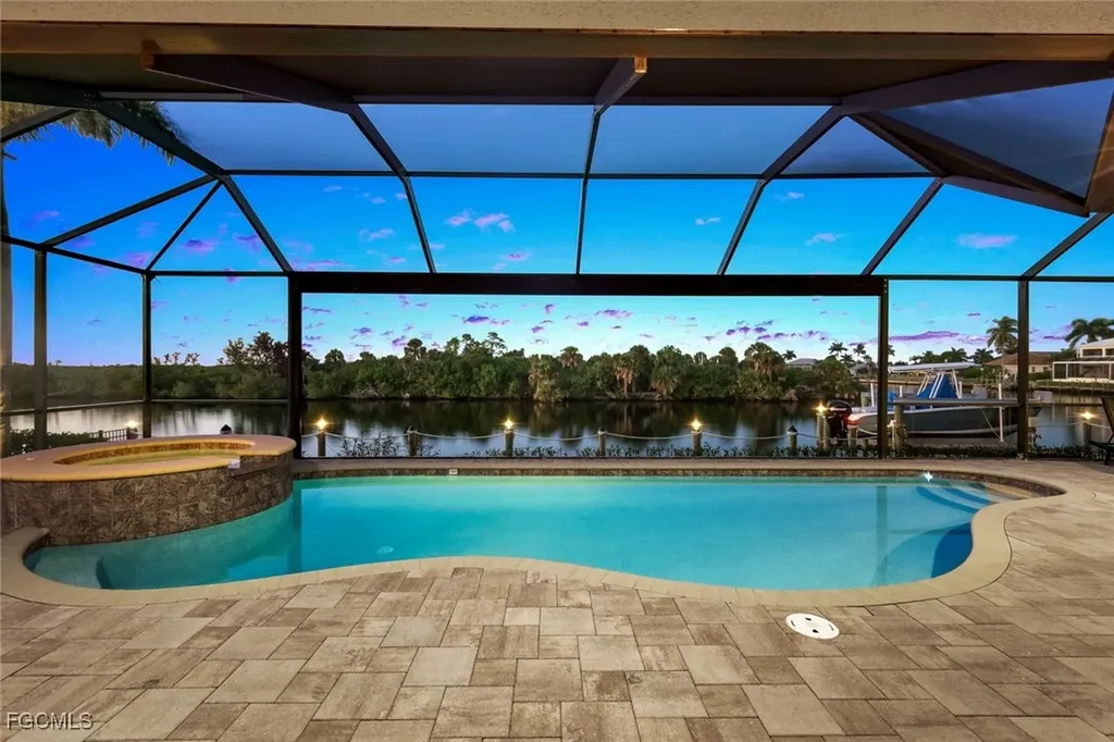 4223 NW 13th Street Cape Coral FL 33993