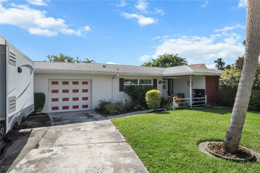 13833 River Forest Drive Fort Myers FL 33905