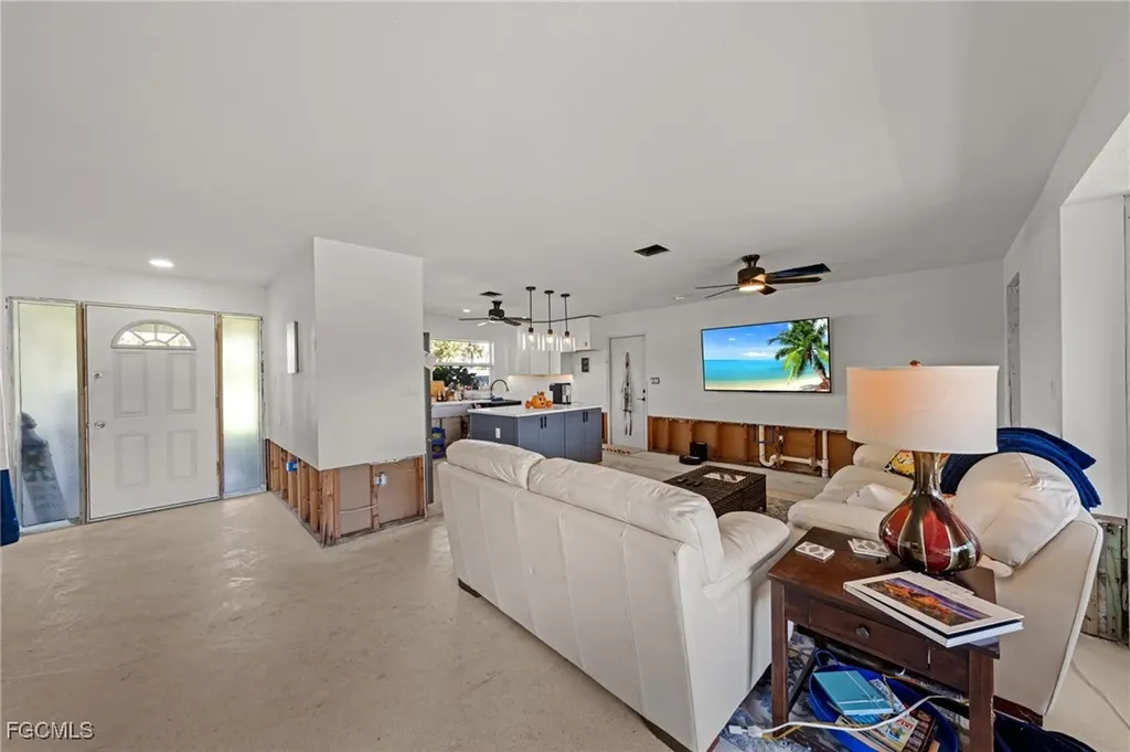 13833 River Forest Drive Fort Myers FL 33905