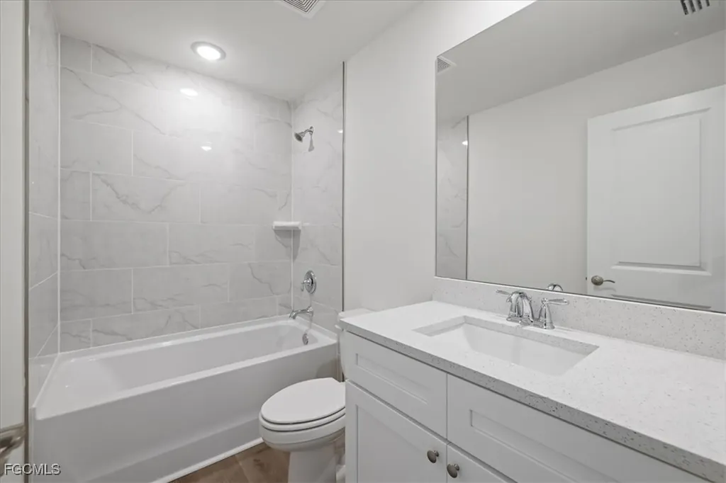 1902 NW 19th Place Cape Coral FL 33993